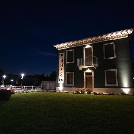 Mombello Monferrato B & Bike Di Ristorante Italia מראה חיצוני תמונה