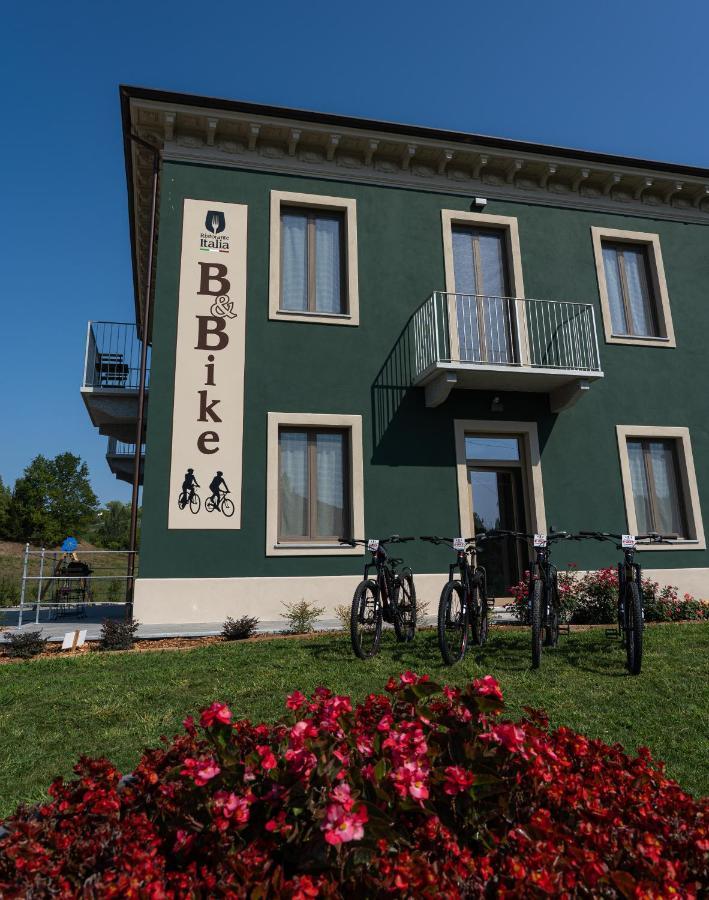 Mombello Monferrato B & Bike Di Ristorante Italia מראה חיצוני תמונה